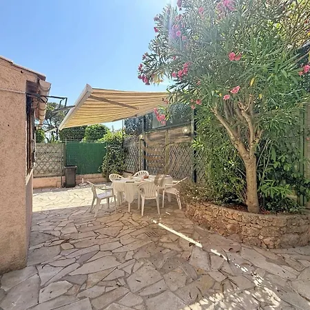 Escapade Carpeaux Maison Familiale Fréjus