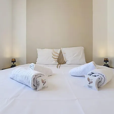 Escapade Carpeaux Maison Familiale 펜션 Fréjus